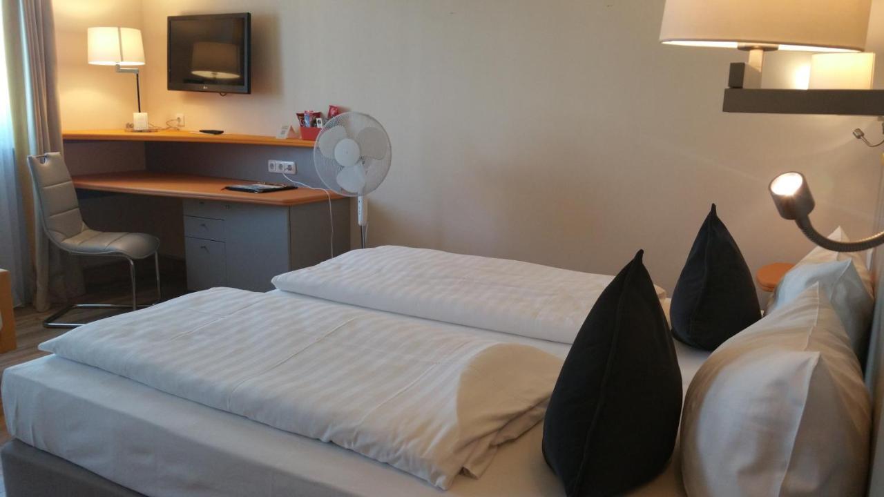 Hotel Cristal Nuremberg Luaran gambar