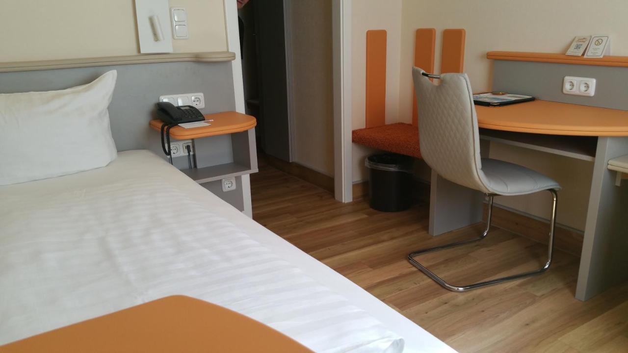 Hotel Cristal Nuremberg Luaran gambar