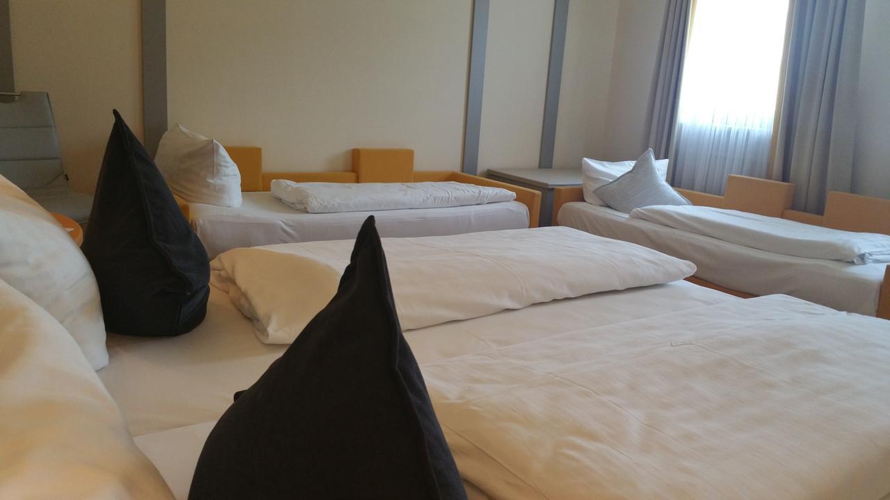Hotel Cristal Nuremberg Luaran gambar
