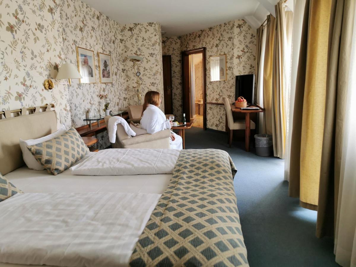 Hotel Cristal Nuremberg Luaran gambar