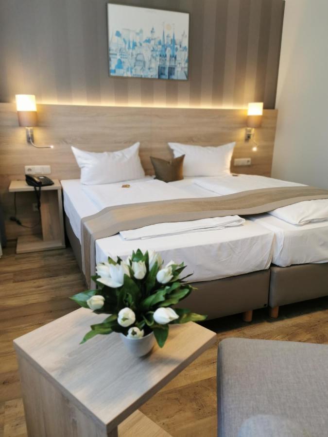 Hotel Cristal Nuremberg Luaran gambar